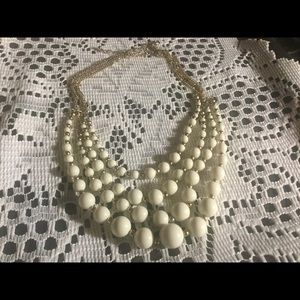 Pre-Love VTG White Beaded & Gold Necklace
